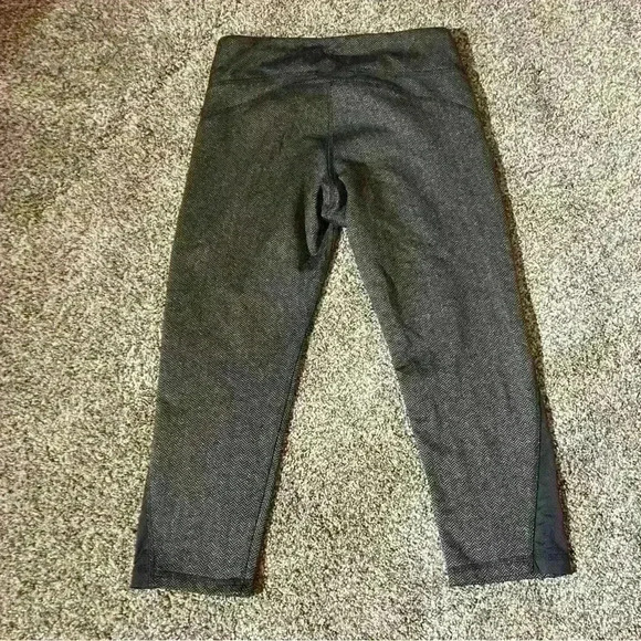 Colosseum Own The Stands Active College Crop Leggings -WVU Size M - Picture 7 of 8